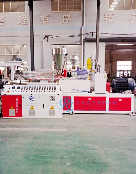 PVC木飾面生產(chǎn)線(xiàn)